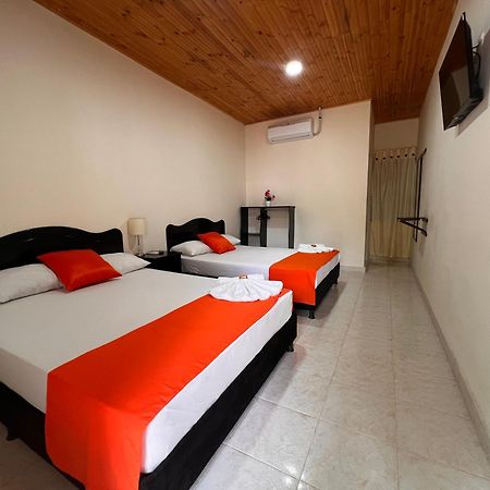 Hotel Colonial Вилявеха Екстериор снимка