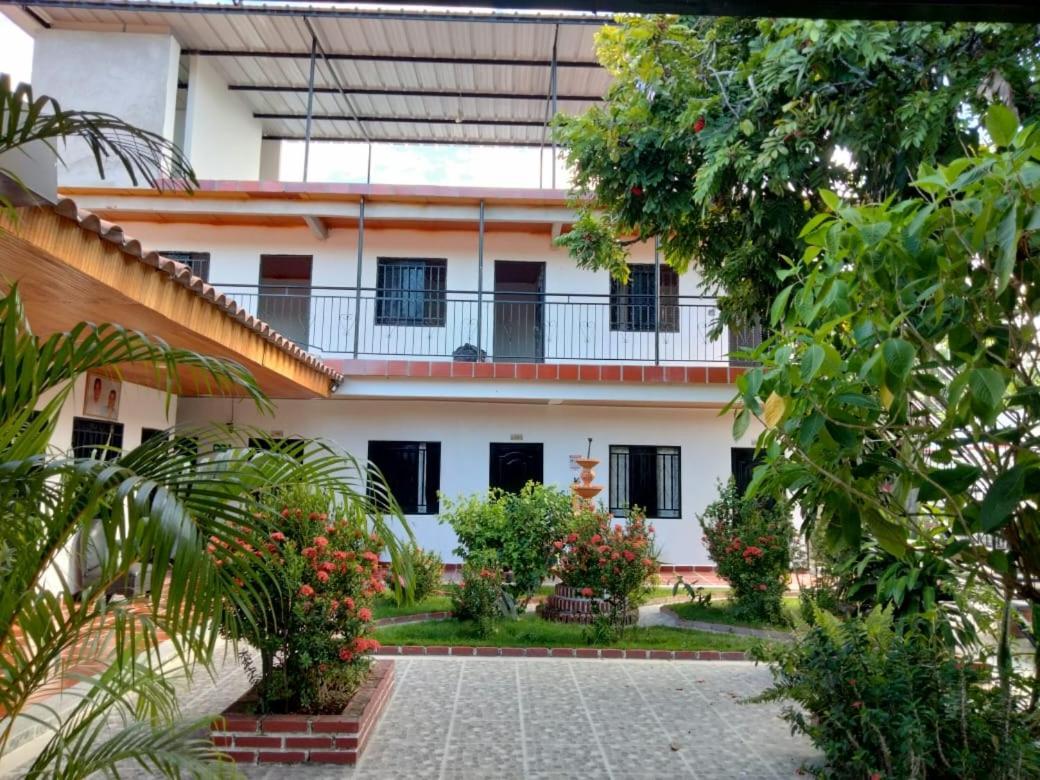 Hotel Colonial Вилявеха Екстериор снимка